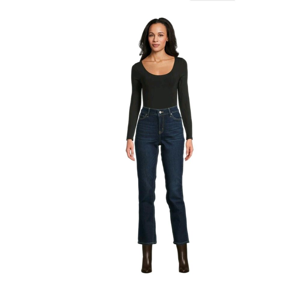 Time and Tru Women's Mid Rise Straight Leg Jeans,Inseams Size2 Regular Dark Wash